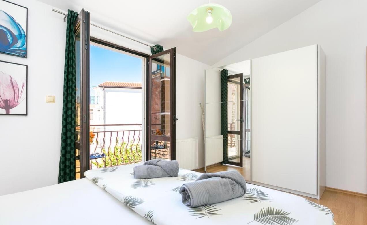 Apartman Bella Trogir Bagian luar foto