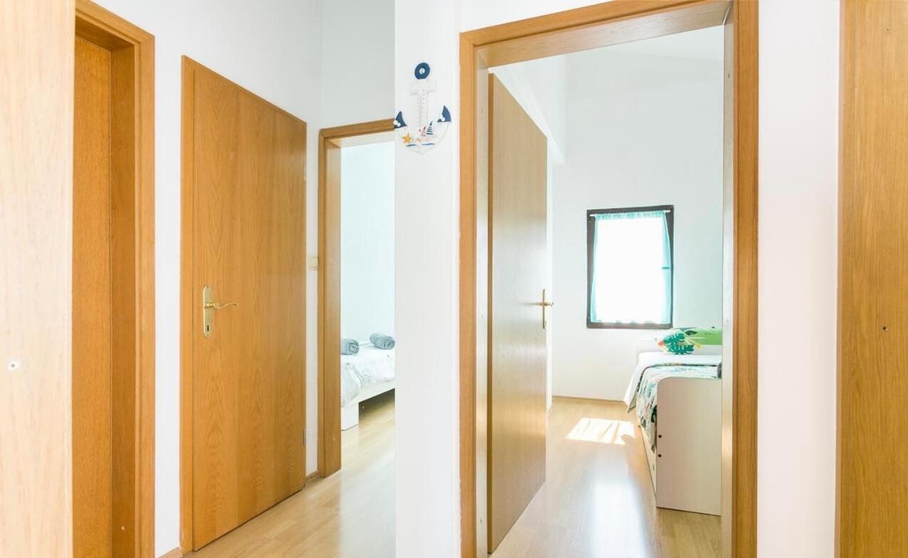 Apartman Bella Trogir Bagian luar foto
